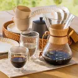 linha-cafeteria-2024-ambientada