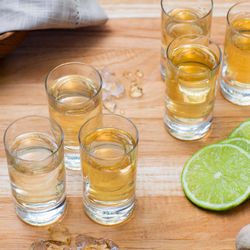 Copo-de-cachaca-Classic-ambientada