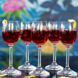 Taca-de-licor-ambientada