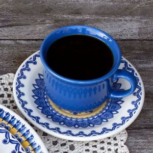 oxford-daily-xicara-de-cha-com-pires-floreal-la-carreta-01
