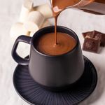 caneca-chubby-preta-ambientada-1